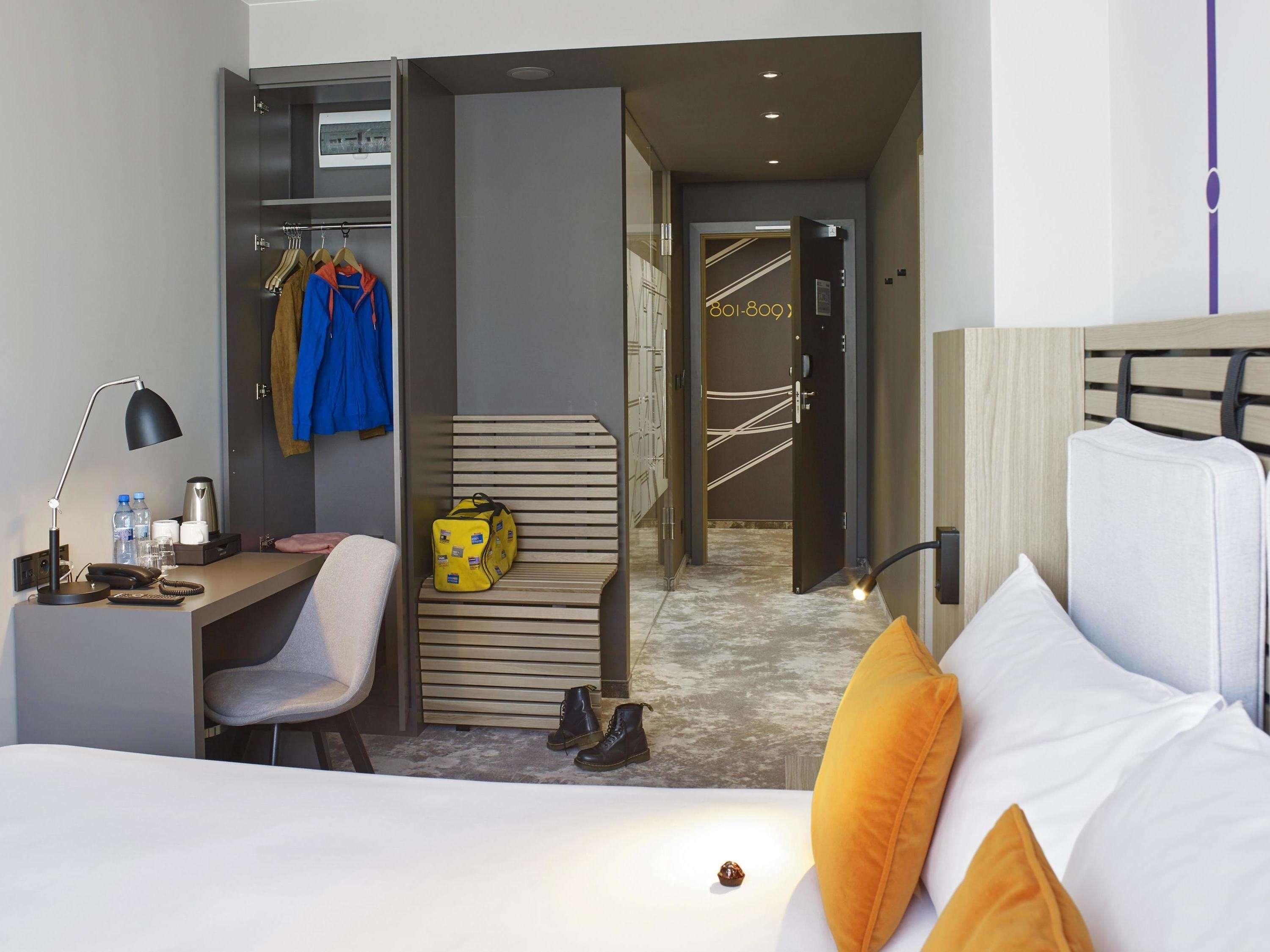 Ibis Styles Warszawa City Экстерьер фото