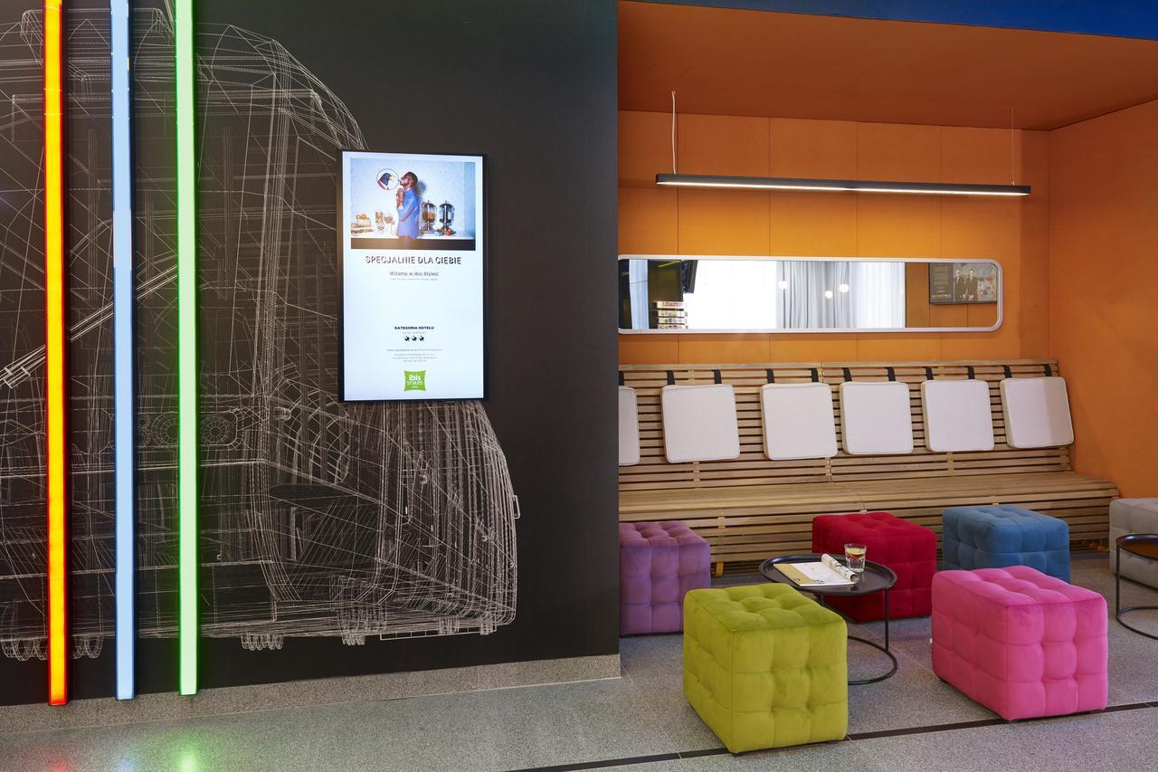 Ibis Styles Warszawa City Экстерьер фото